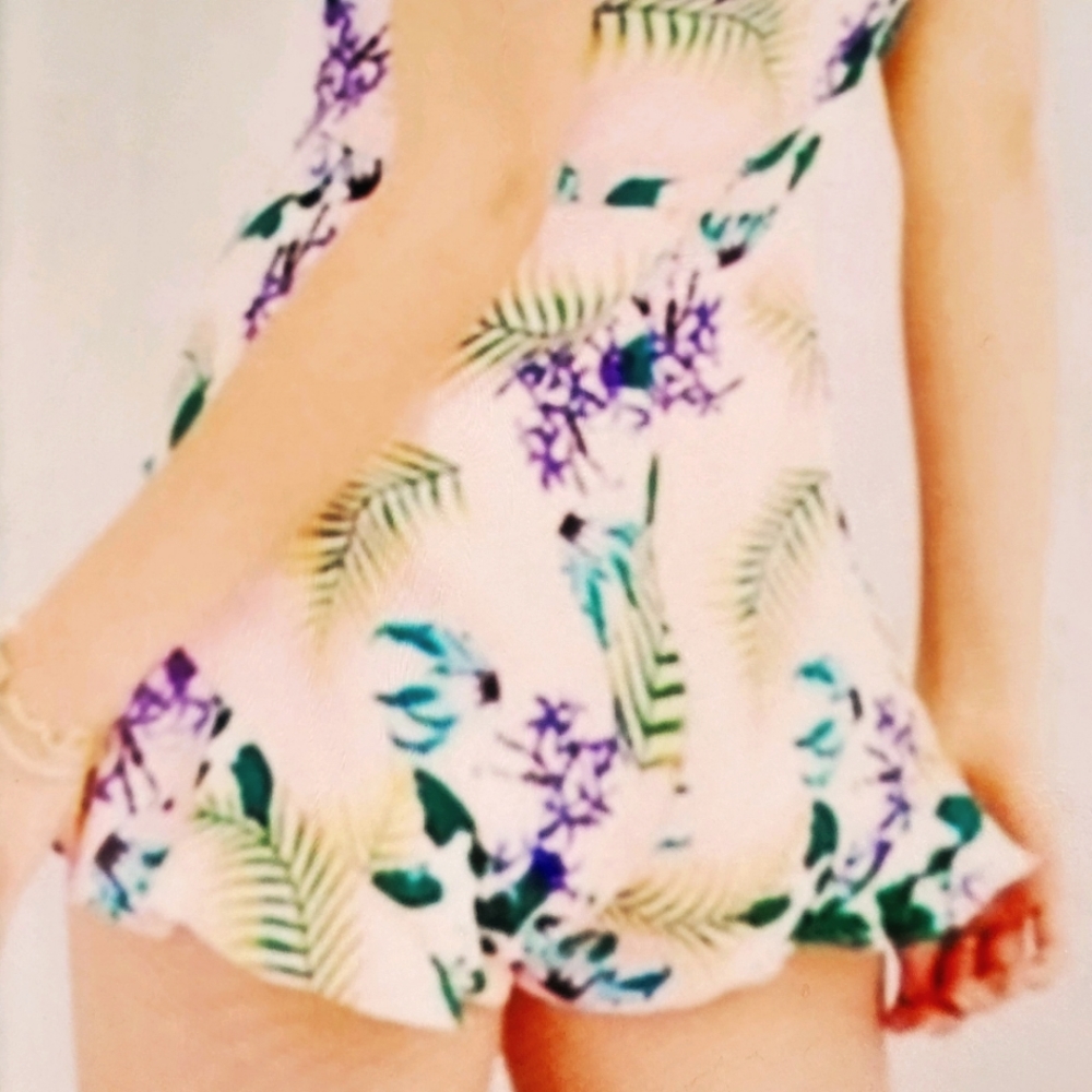 For love and lemons floral romper summer vacation beach - Picture 13 of 13